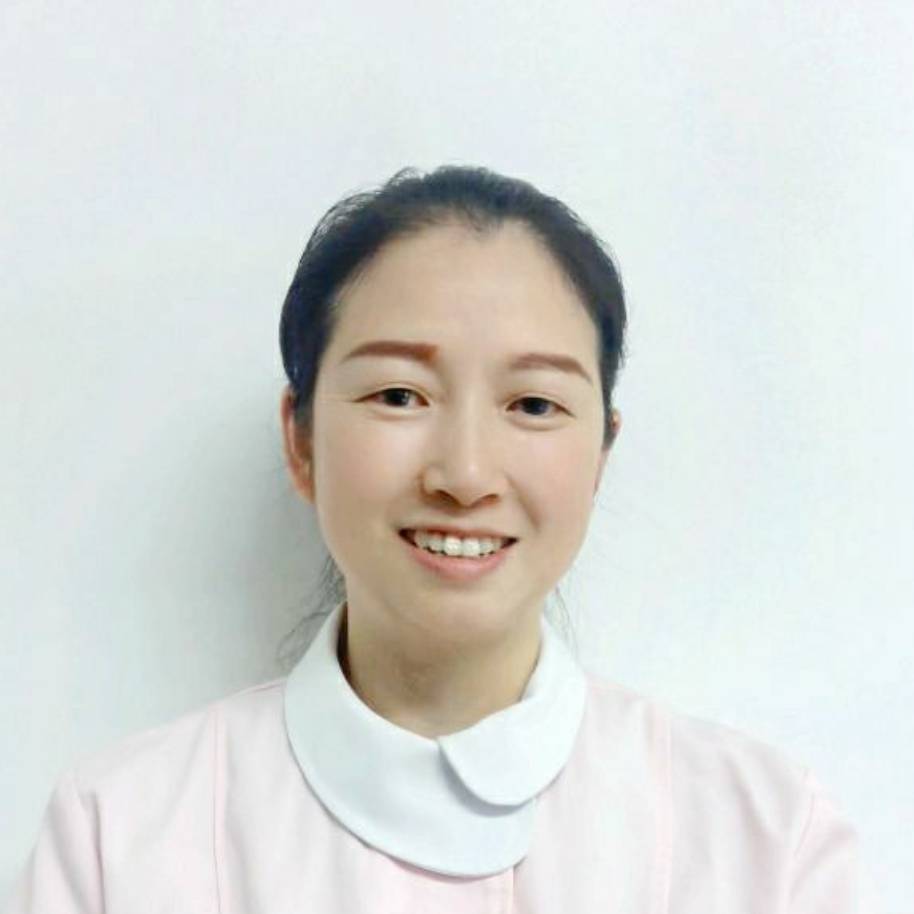雅狐到家月嫂照顾产妇与新生儿