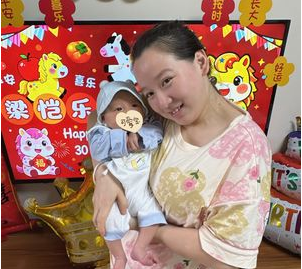 雅狐到家月嫂服务实拍