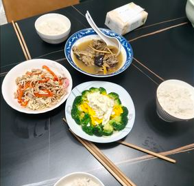 雅狐到家月嫂服务实拍